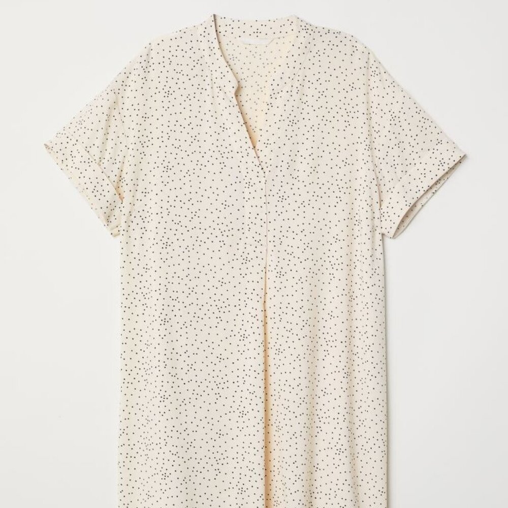 H&M V-neck dress Size 4.